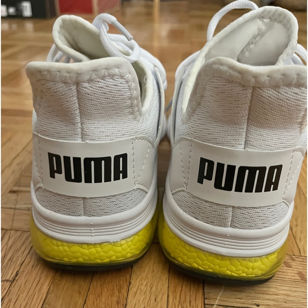 Brand New (Without Box) Woman’s Puma sneakers